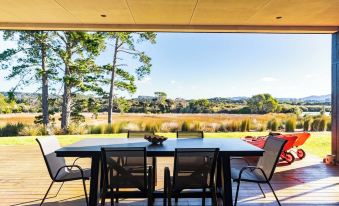 Large Waterfront Mangawhai Holiday Home Enjoy the Beaches