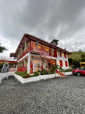 Hotel Balcón del Cielo Отели в г. Доскебрадас