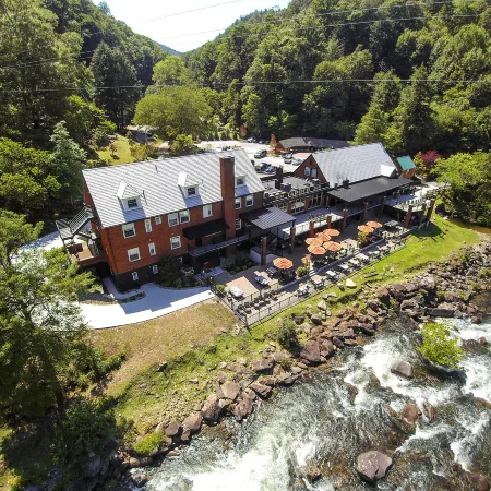 Historic Tapoco Lodge