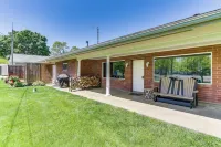 Indian Lake Vacation Rental w/ Fire Pit & Sauna - 3 stjerner