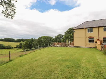 Pheasant Wood Отели в г. Лланйр