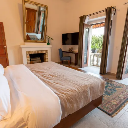 Plaza Chapala Hotel Отели в г. Чапала