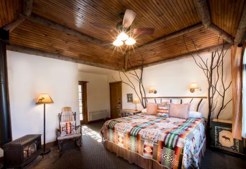 Finger Lakes Lodging Hotels in Niles