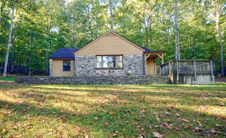 Carter Caves State Resort Park Отели в г. Грейсон