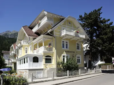 Hotel Garni Hubertus - Nostalgie & Charme Hotels in der Nähe von Kreuzjochbahn Bergstation