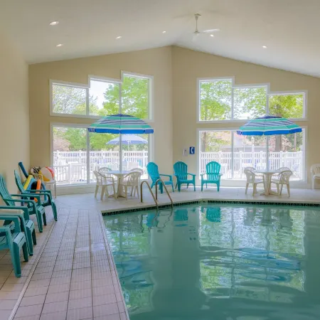 Somerset Inn & Suites