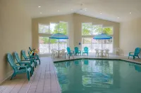 Somerset Inn & Suites - Pools