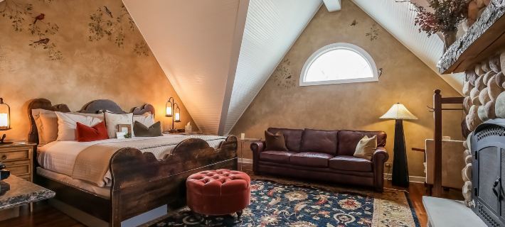 Harvey House Bed & Breakfast Hotels in Cook County