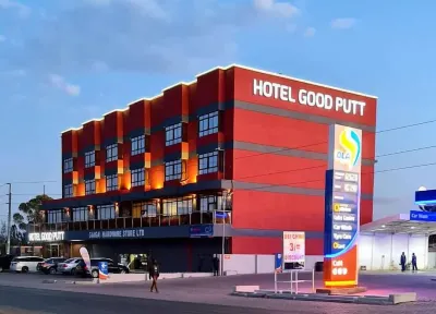 Hotel Good Putt Các khách sạn gần Egerton Castle