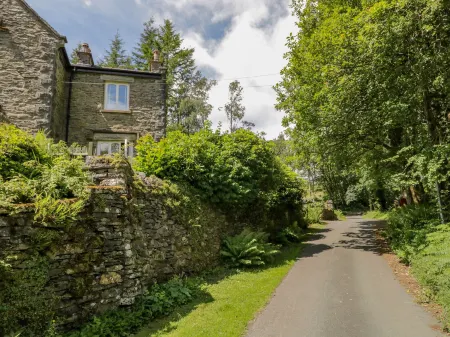 Danes Court Отели рядом с достопримечательностью «Lakeside Pier - Windermere Lake Cruises»