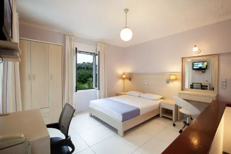 Giorgi's Blue Apartments Отели в г. Pithari