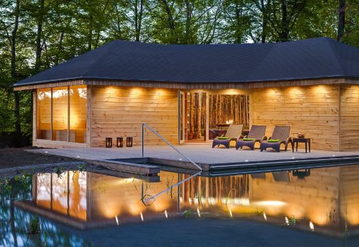 3. 호텔 덴보비 바..