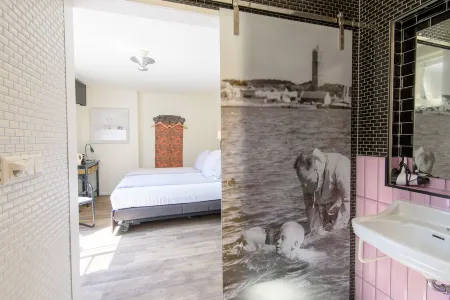 Hotel Buren Отели в г. West-Terschelling