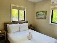 The Flying Toucan Hotels in Placencia