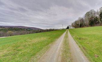 17-Acre Vermont Escape w/ Panoramic Mountain Views
