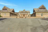 Private Hot Tub Bays View Lodge in Kingsport! - Boutique