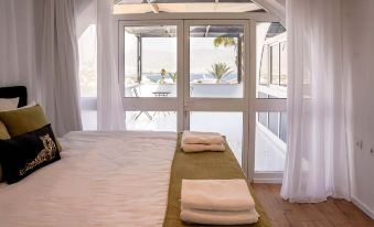 YalaRent Ivy Villa with Private Pool