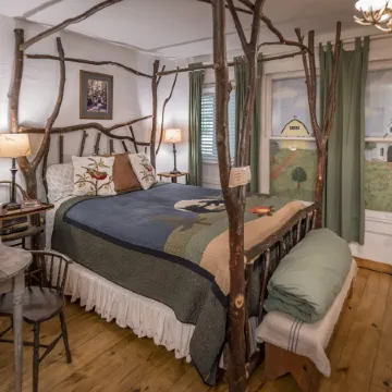 Country Woods Inn