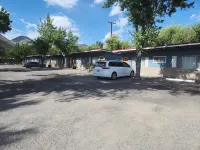 Toiyabe Motel - Motels