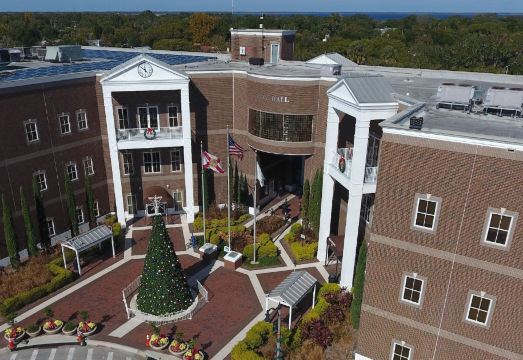 4. 헌터 암 호텔..