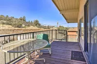 Close to Hiking and Dtwn Mtn-View Prescott Home!