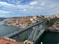 Oporto Station Hostel & Rooms Hotels in Campanha