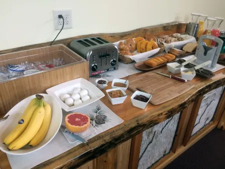 Adirondack Spruce Lodge