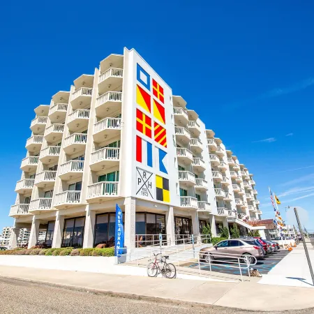 Port Royal Oceanfront Hotel