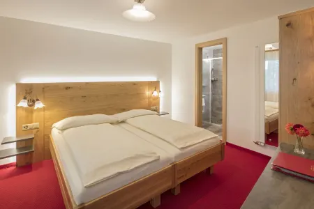 Annex Antika Отели рядом с достопримечательностью «Озеро Риффель»