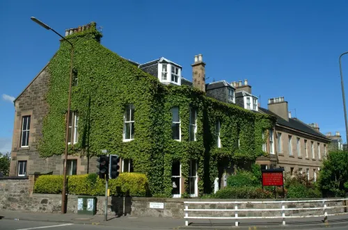 A-Haven Townhouse Hotel