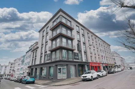 The Originals Boutique, Hôtel de la Paix, Brest Отели рядом с достопримечательностью «Faculty of Science and Technology»