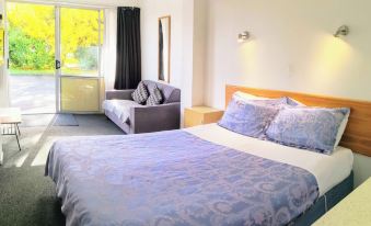 Cambrian Lodge Motel