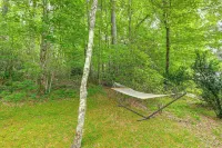 Highlands Vacation Rental - Walk to Main St! - 3-Star