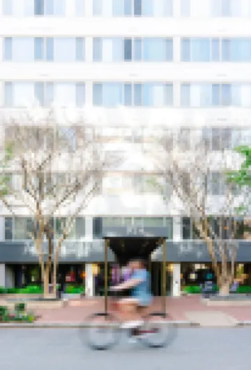 The River Inn Hotels near Lincoln Memorial