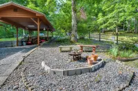 Cozy Hiawassee Cabin - 4 Mi to Lake Chatuge! - Parking
