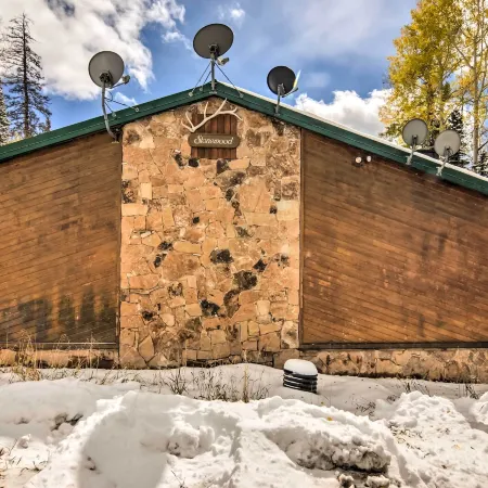 The Cottages: Chic Ski-in/Ski-Out Mountain Condo!