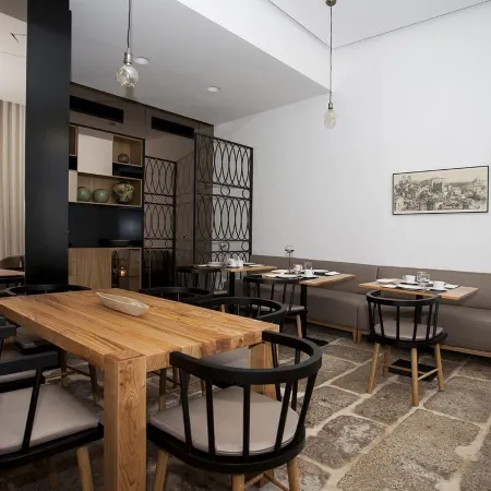 Belomont52 Guest House Отели рядом с достопримечательностью «Паласио да Больза»