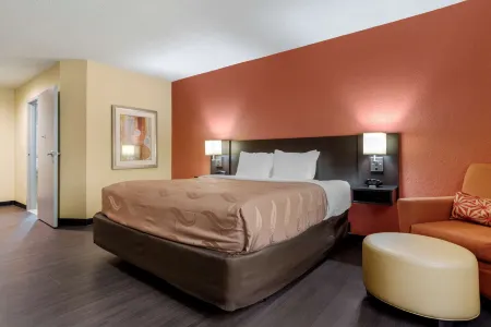 Quality Inn Phenix City Columbus Отели в г. Расселл