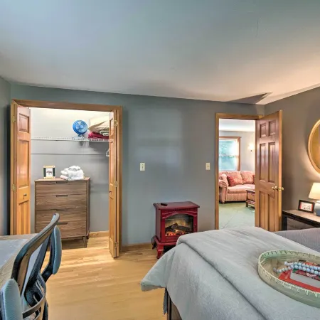 Charming Saco Home w/ Deck, 5 Mi to Beach!