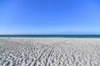 Bradenton Townhome - Walk to Locals-Only Beach! - Balkoner