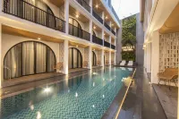 Suites5 Hotel