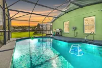 Queen Beds | Private Pool | Super Fast WIFI Hotels in Osceola County