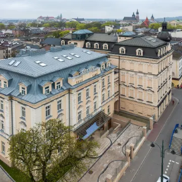Sky Hotel Kraków Отели рядом с достопримечательностью «Главная рыночная площадь»