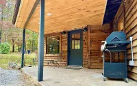 Onyx Grove Cabin • 2 bedrooms & HOT TUB!
