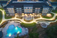 Lakeside Lodge Clemson - Pools