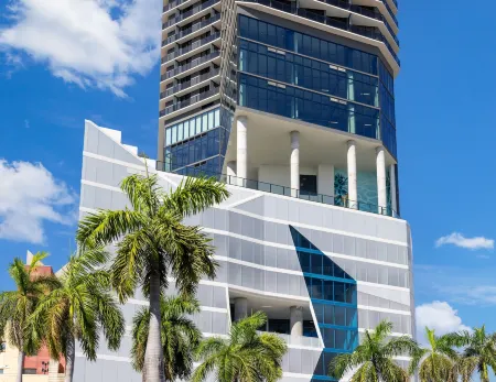 The Elser Hotel Miami - An All-Suite Hotel Отели рядом с достопримечательностью «Литл Хайти»