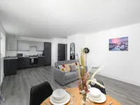 Skyvillion -Vineyard Court- Enfield 1Bed with Balcony