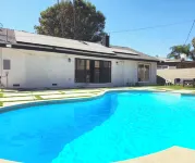 Seasun Hostel Hotels in Reseda