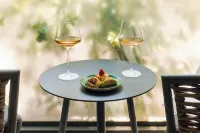 BASTIÒ Private Suites - Breakfast