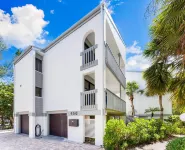 Just Beachy by Beachside Management Hotels in Siesta Key